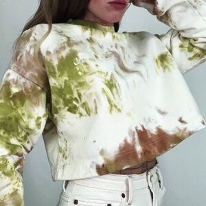NEW Hand-Dyed Cropped Relaxed-Fit Sweatshirt | Size M